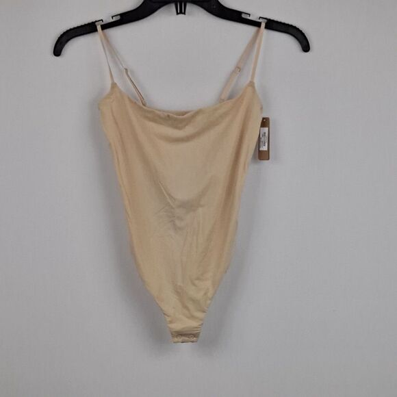 Skims ladies bodysuit NWT - Picture 1 of 9